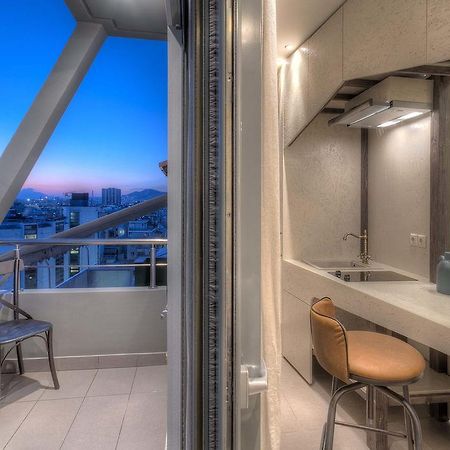 Harbor Suites Piraeus Room photo